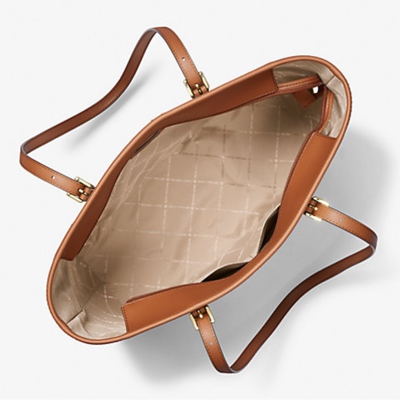 MICHAEL KORS
Jet Set Travel Large Logo Tote Shoulder Bag
COLOR VANILLA - Picture 5 of 16